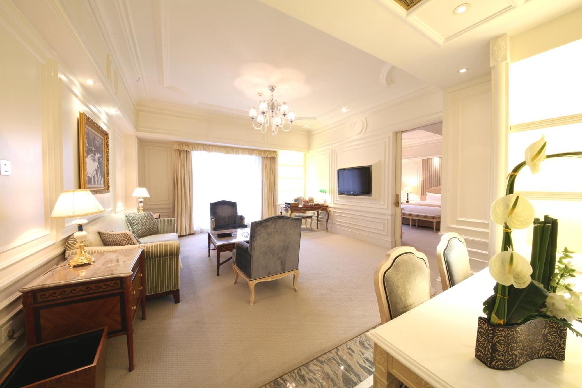 Hotel Legendale 5*
