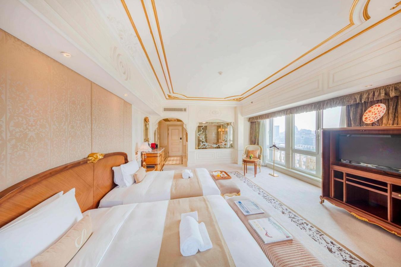 Legendale Hotel 5*