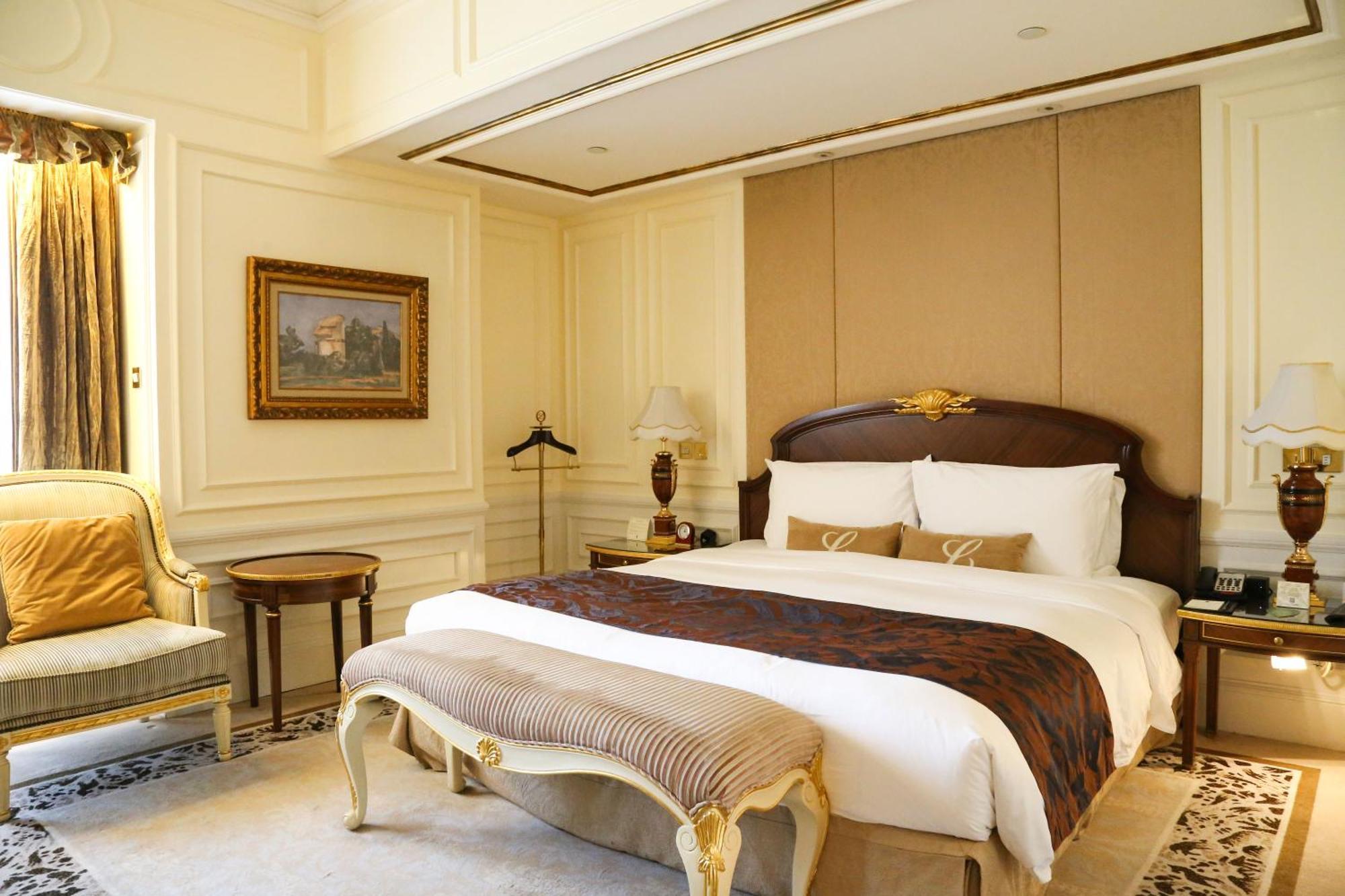 Legendale Hotel 5*